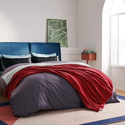 Bedsure GentleSoft Sherpa Fleece Throw Blanket for Couch - Thick and Warm Throw for Girls and Women, Soft Fuzzy Plush Christmas Blanket for Winter, Red, 50x60 Inches