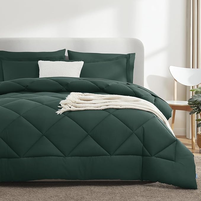 CozyLux Queen Comforter Set Forest Green - Bed in a Bag Queen Size 7 Pieces, Luxury Soft Bed Set for All Seasons, Bedding Set with Down Alternative Comforter, Sheets, Pillowcases & Shams