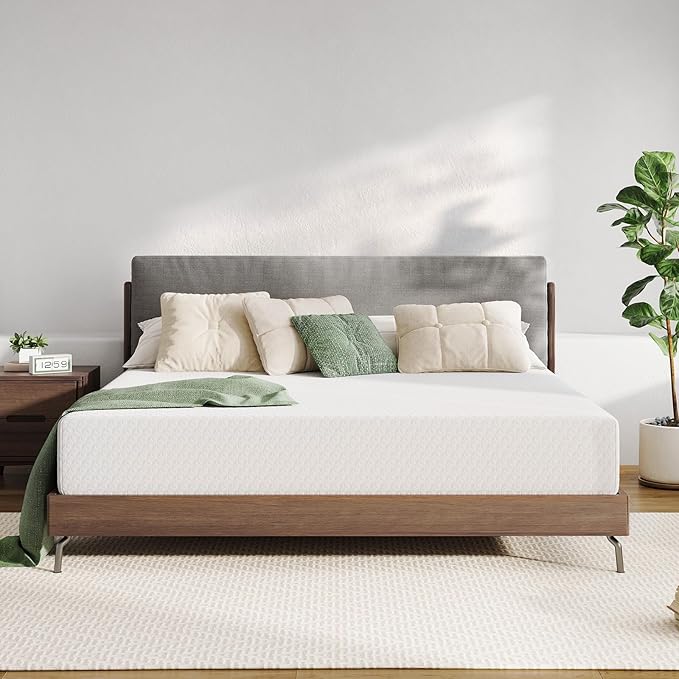 Novilla 14 Inch Queen Mattress, Queen Size Memory Foam Mattress for Pressure Relief & Supportive, Cool Refreshing Sleep Mattrerss in a Box, CertiPUR-US Certified Mattress, Medium Firm