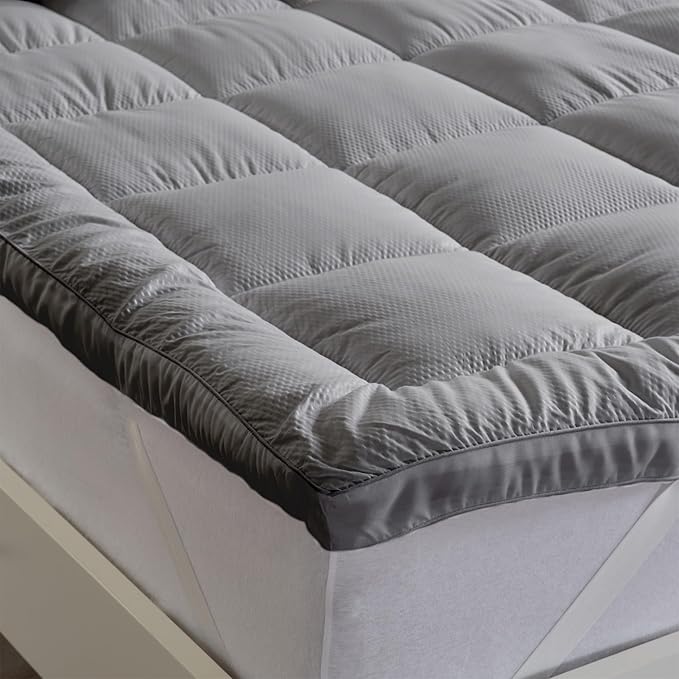 Great Bay Home King Mattress Topper. Thick, Elastic Corner Mattress Protector and Cover. Ultra-Soft Pillowtop Mattress Pad. Fits Mattresses Up to 18" (King, Light Grey)