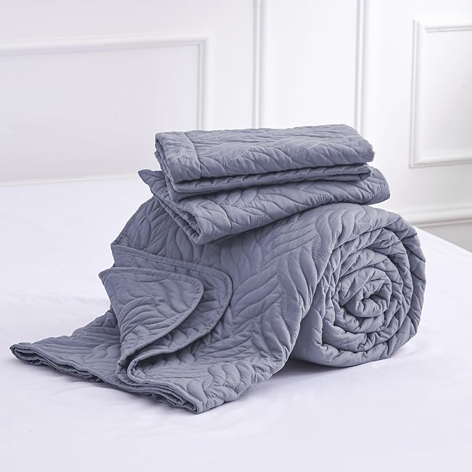 Love's cabin King Size Quilt Bedding Set Bluish Grey Bedspreads - Bed Summer Lightweight Bedspread Comforter - Wave Pattern Bedding Coverlet for All Season - 3 Pieces (1 Quilt, 2 Pillow Shams)