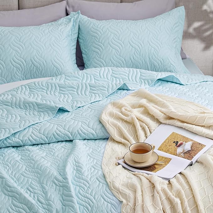 Love's cabin Quilts for Queen Bed Light Blue Bedspreads - Soft Bed Summer Lightweight Bedspread Comforter - Modern Style Wave Pattern Coverlet for All Season - 3 Pieces (1 Quilt, 2 Pillow Shams)