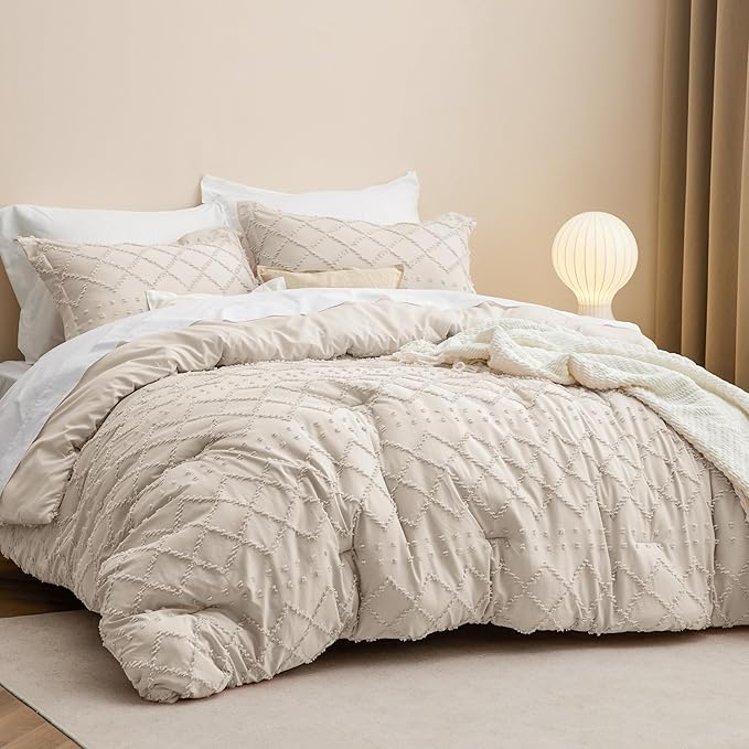 Bedsure Full Comforter Set - Beige Comforter, Boho Tufted Shabby Chic Bedding for Kids, 3 Pieces Vintage Farmhouse Bed Set for All Seasons, Fluffy Soft Bedding with 2 Pillow Shams