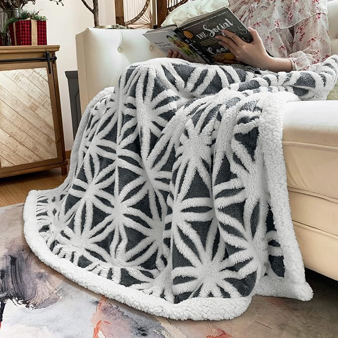 LOMAO Sherpa Fleece Blanket Fuzzy Soft Throw Blanket Dual Sided Blanket for Couch Sofa Bed (Dark Grey, 51''x63'')