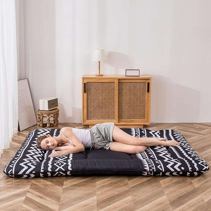 MAXYOYO Japanese Floor Futon Mattress - Thicken Sleeping Pad, Roll Up Floor Lounger Bed for Camping, Guest Room - Thick, Soft and Comfortable, Black Stripe, Full Size