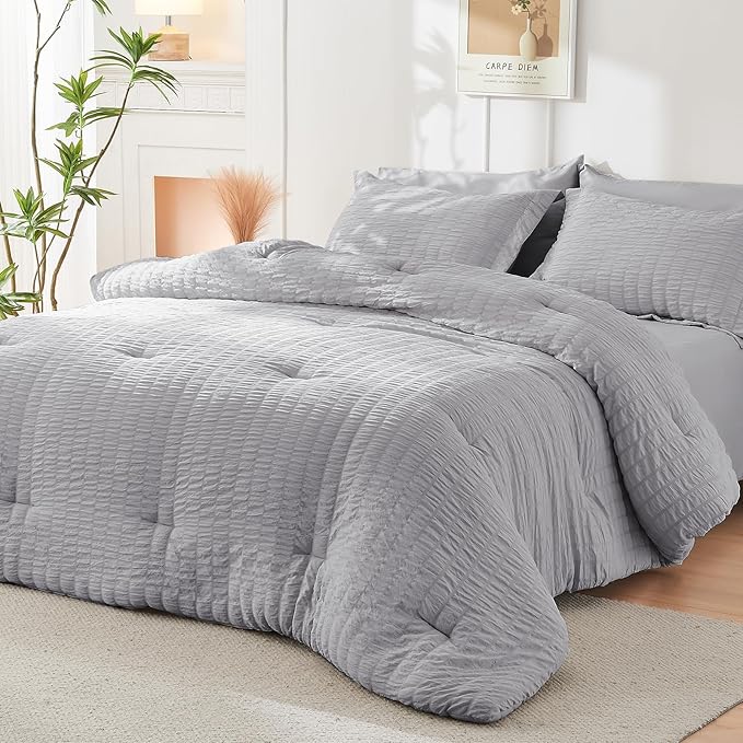 HYMOKEGE Light Grey Queen Comforter Set Seersucker 7 Pieces, All Season Luxury Bed in a Bag for Bedroom, Bedding Set with Comforters, Sheets, Pillowcases & Shams
