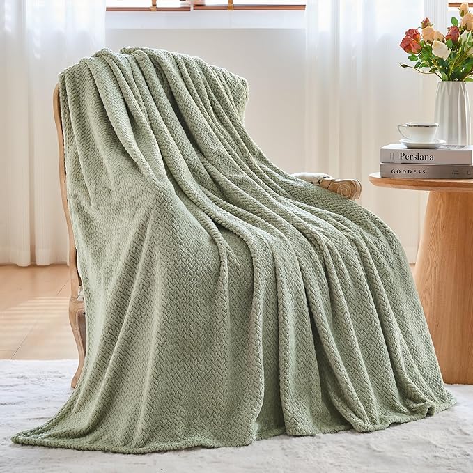 NEWCOSPLAY Super Soft Throw Blanket Sage Green Premium Silky Flannel Fleece Leaves Pattern Lightweight Bed Blanket All Season Use (Sage Green, Throw(50"x60"))