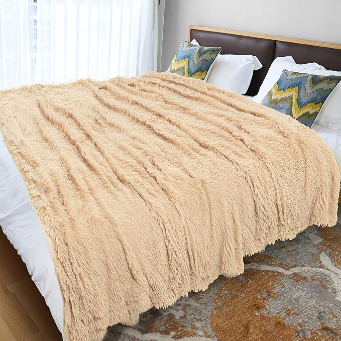 Tuddrom Decorative Extra Soft Faux Fur Blanket Queen Size 80" x 90",Solid Reversible Fuzzy Fluffy Cozy Plush Fleece Comfy Microfiber Fur Blanket for Couch Sofa Bed,Apricot