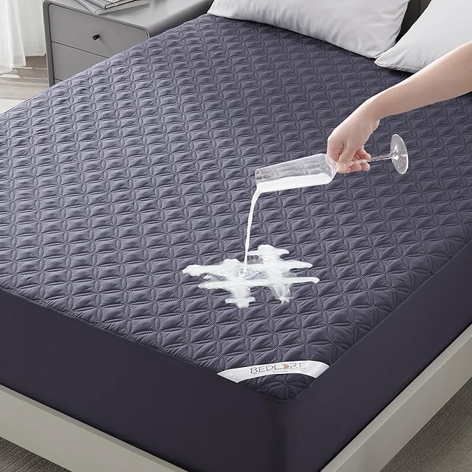 BEDLORE Waterproof Mattress Protector, King Size Noiseless Mattress Pad with Deep Pocket 6"-18" Depth, Soft Breathable Bed Mattress Cover Washable for Home, Bedroom, Hotel (Navy Blue)