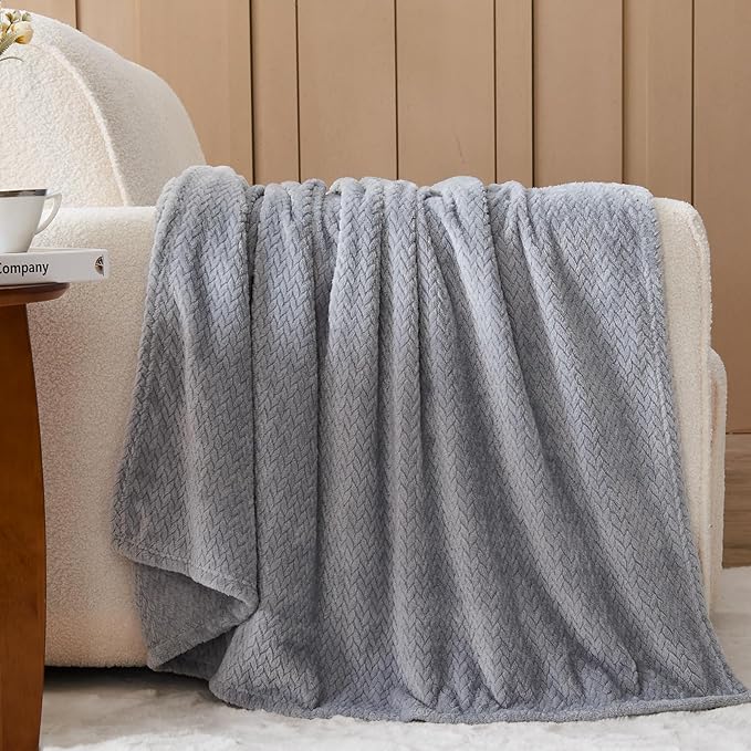 NEWCOSPLAY Super Soft King Blanket Grey Premium Silky Flannel Fleece Leaves Pattern Lightweight Bed Blanket All Season Use (Grey, King(90"x110"))