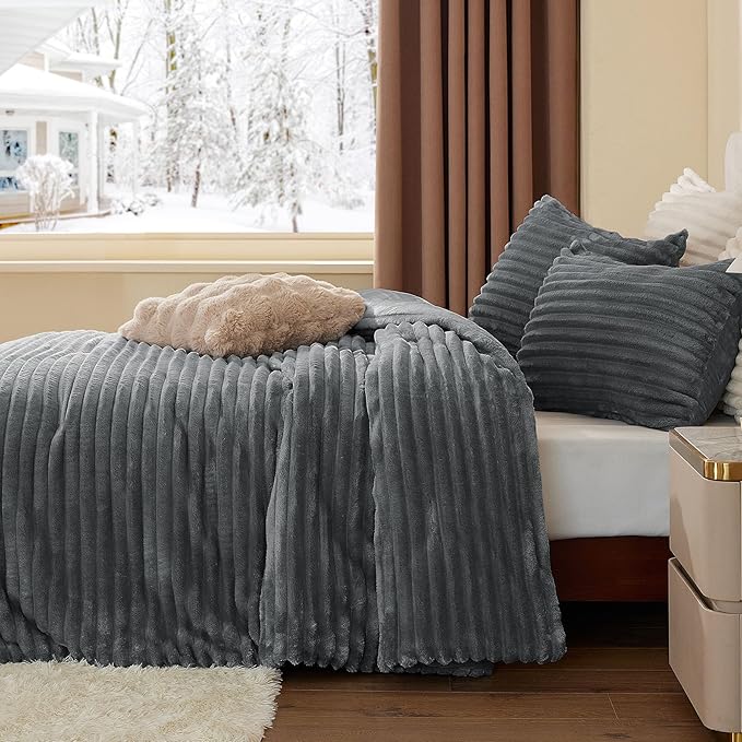 BEDELITE Fleece Queen Comforter Set -Super Soft & Warm Fluffy Grey Bedding, Luxury Fuzzy Heavy Bed Set for Winter with 2 Pillow Cases