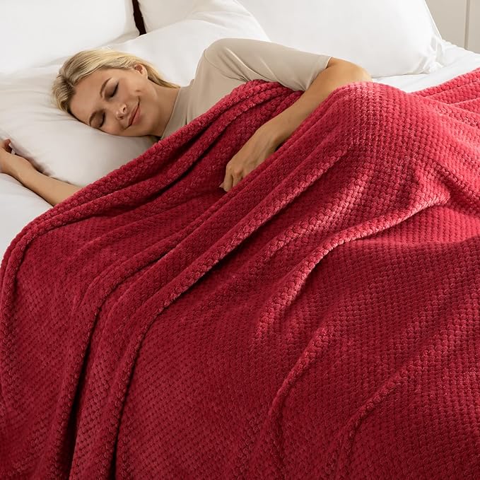 Exclusivo Mezcla Fleece Bed Blanket Queen Size, Super Soft and Warm Blankets for Couch, Sofa and Bed Waffle Textured, Cozy, Fuzzy and Lightweight (Deep Red, 90x90 Inches)