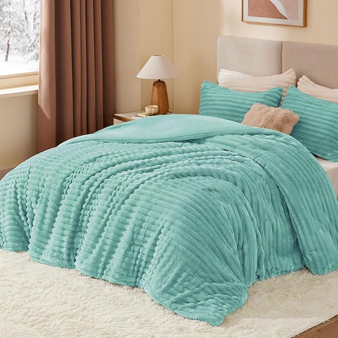 BEDELITE Fleece King Comforter Set -Super Soft & Warm Fluffy Haze Blue Bedding, Luxury Fuzzy Heavy Bed Set for Winter with 2 Pillow Cases
