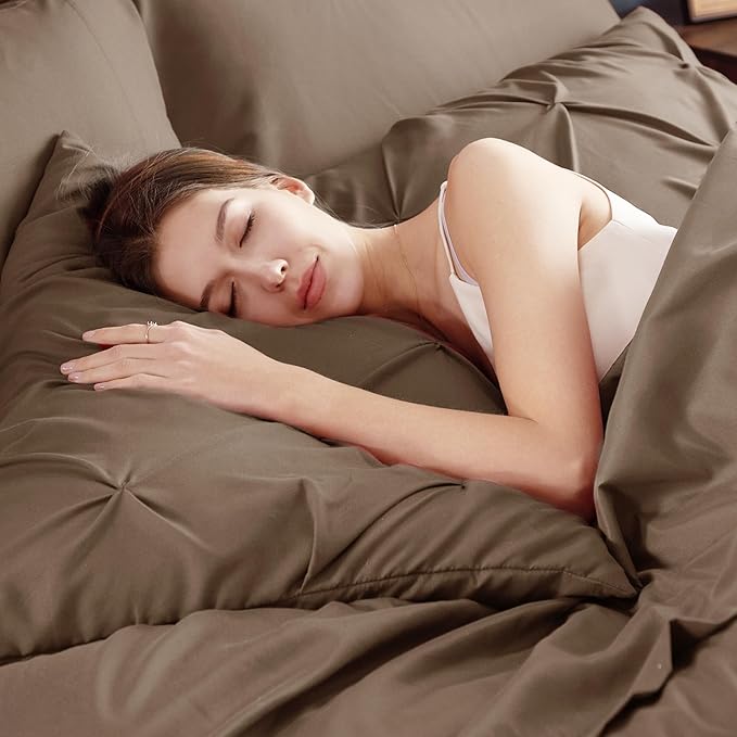 Bedsure King Size Comforter Set Brown - Bed in a Bag Bedding Set 7 Pieces, GentleSoft™ Pintuck Bed Set Gift for Family, Pinch Pleat Brown Comforter with Sheets, Pillowcases & Shams