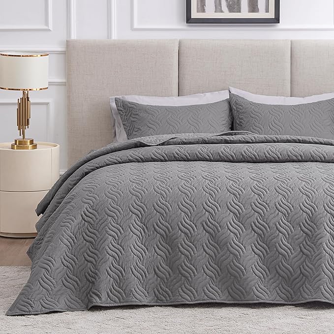 Love's cabin King Size Quilt Bedding Set Grey Bedspreads - Bed Summer Lightweight Bedspread Comforter - Wave Pattern Bedding Coverlet for All Season - 3 Pieces (1 Quilt, 2 Pillow Shams)