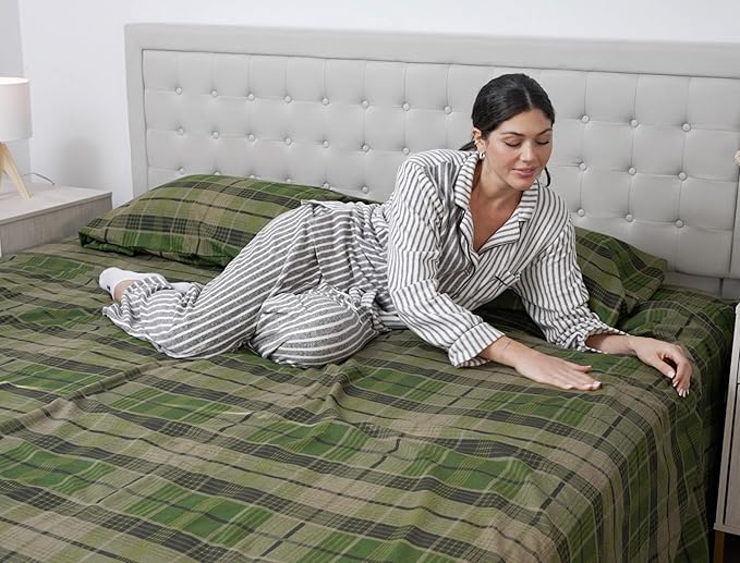 RUVANTI Flannel Sheets Full Size - 100% Cotton Double Brushed Bed Sheets Set, Deep Pockets 16 Inches, All Seasons Breathable & Extra Soft Full Sheets, Warm & Cozy, 4 Piece, DNA Plaid