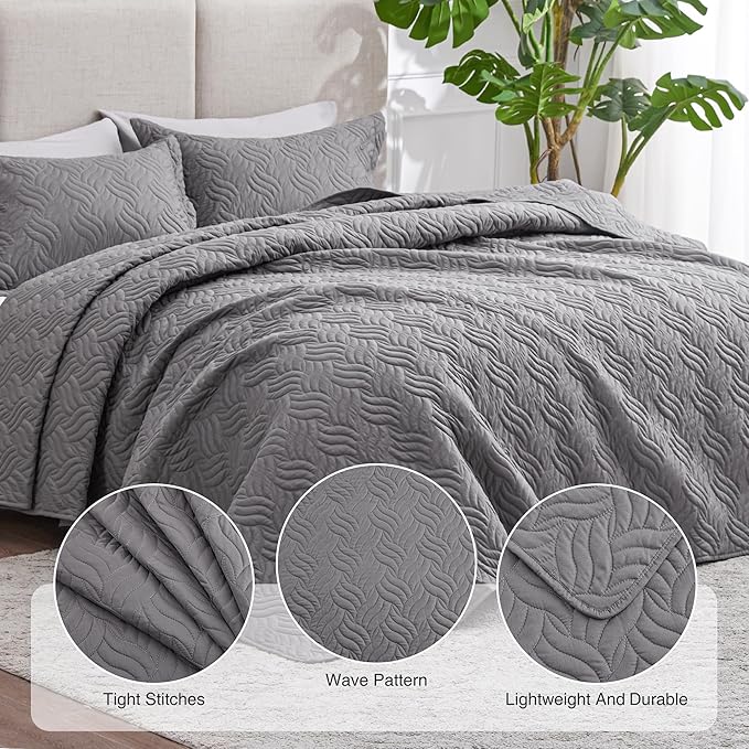 Love's cabin California King Size Quilt Bedding Set Grey Bedspread - Cal King Summer Lightweight Bedspread Comforter - Wave Pattern Coverlet for All Season - 3 Pieces (1 Quilt, 2 Pillow Shams)