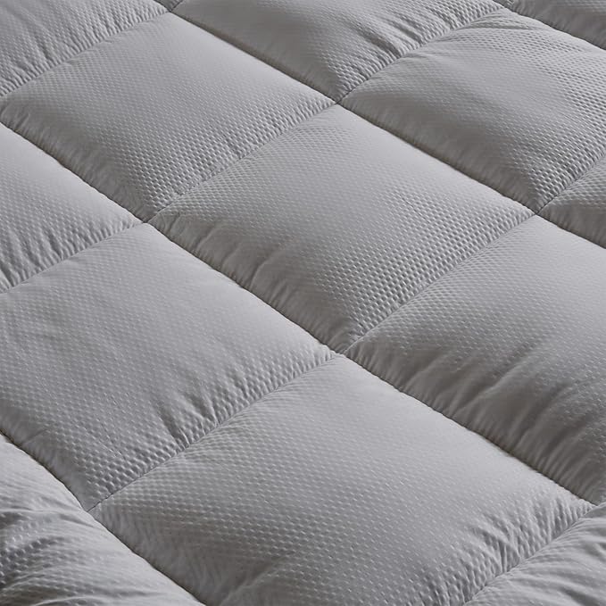 Great Bay Home Twin XL Mattress Topper. Thick, Elastic Corner Mattress Protector and Cover. Ultra-Soft Pillowtop Mattress Pad. Fits Mattresses Up to 18" (Twin XL, Light Grey)