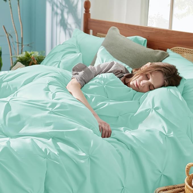 Bedsure Queen Comforter Set Mint Green - Bed in a Bag Queen Size Bedding 7 Pieces, GentleSoft™ Pintuck Bed Set Gift for Family, Pinch Pleat All Season Comforter with Sheets, Pillowcases & Shams