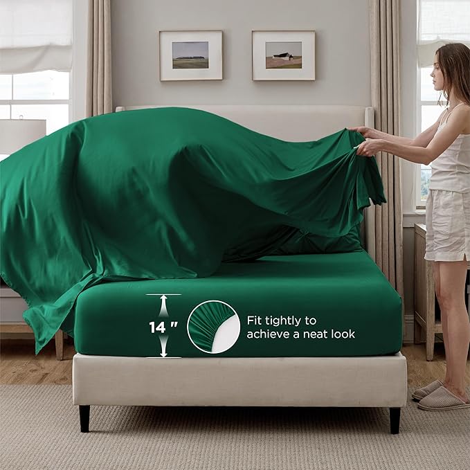 Bedsure King Size Comforter Set Dark Green - Bed in a Bag Bedding Set 7 Pieces, GentleSoft™ Pintuck Bed Set Gift for Family, Pinch Pleat Dark Green Comforter with Sheets, Pillowcases & Shams