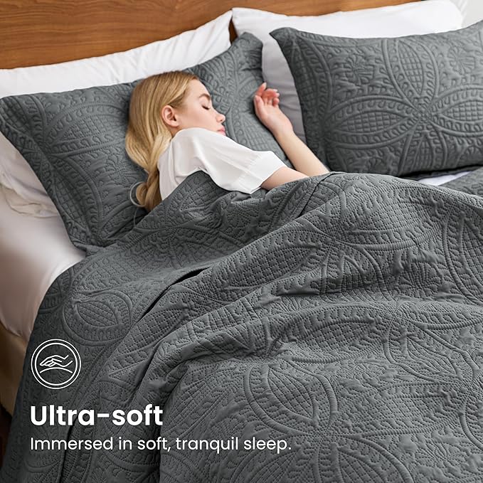 Love's cabin Quilts for Full Bed Dark Grey Bedspreads Bedding Set - Lightweight Bedspread Comforter - Coin Pattern Bedding Coverlet for All Season - 3 Pieces (1 Quilt, 2 Pillow Shams)