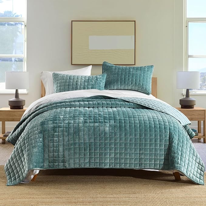 Secgo Queen Comforter Set for Bed - Velvet Quilts Queen Size, Black Bedspreads (90 * 98 Inch) with 2 Pillow Shams, Patchwork Reversible Lightweight Bedding