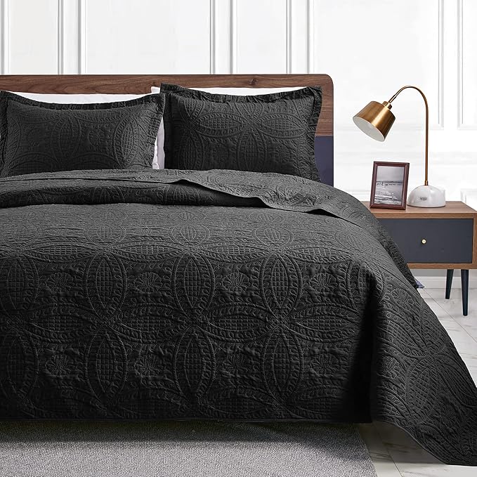 Love's cabin King Size Quilt Set Black Bedspreads - Soft Bed Fall Lightweight Bedspread Comforter - Modern Style Coin Pattern Coverlet for All Season - 3 Pieces (1 Quilt, 2 Pillow Shams)