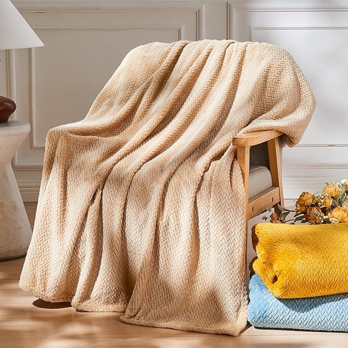 NEWCOSPLAY Super Soft Queen Blanket Brown Premium Silky Flannel Fleece Leaves Pattern Lightweight Bed Blanket All Season Use (Brown, Queen(90"x90"))