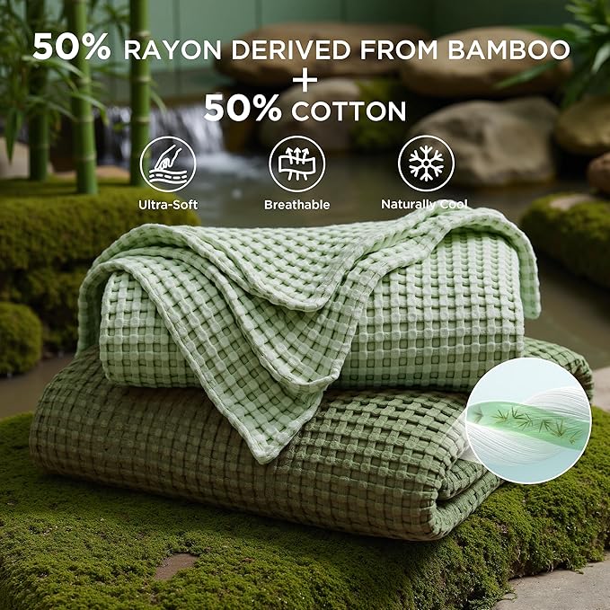 Bedsure Cooling Cotton Waffle Twin XL Blanket - Lightweight Breathable Blanket of Rayon Derived from Bamboo for Hot Sleepers, Luxury Throws for Bed, Couch and Sofa, Green, 66x90 Inches