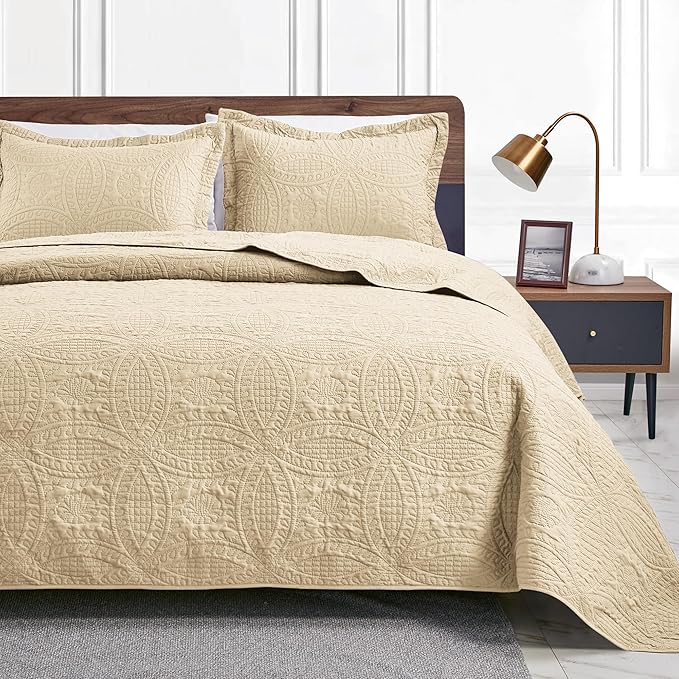 Love's cabin Twin Quilt Set Camel Bedspreads - Soft Bed Fall Lightweight Bedspread Comforter - Modern Style Coin Pattern Coverlet for All Season - 2 Pieces (1 Quilt, 1 Pillow Sham)
