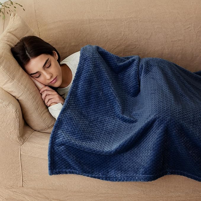 Exclusivo Mezcla Fleece Bed Blanket King Size, Super Soft and Warm Blankets for Couch, Sofa and Bed Waffle Textured, Cozy, Fuzzy and Lightweight (Navy Blue, 90x104 Inches)